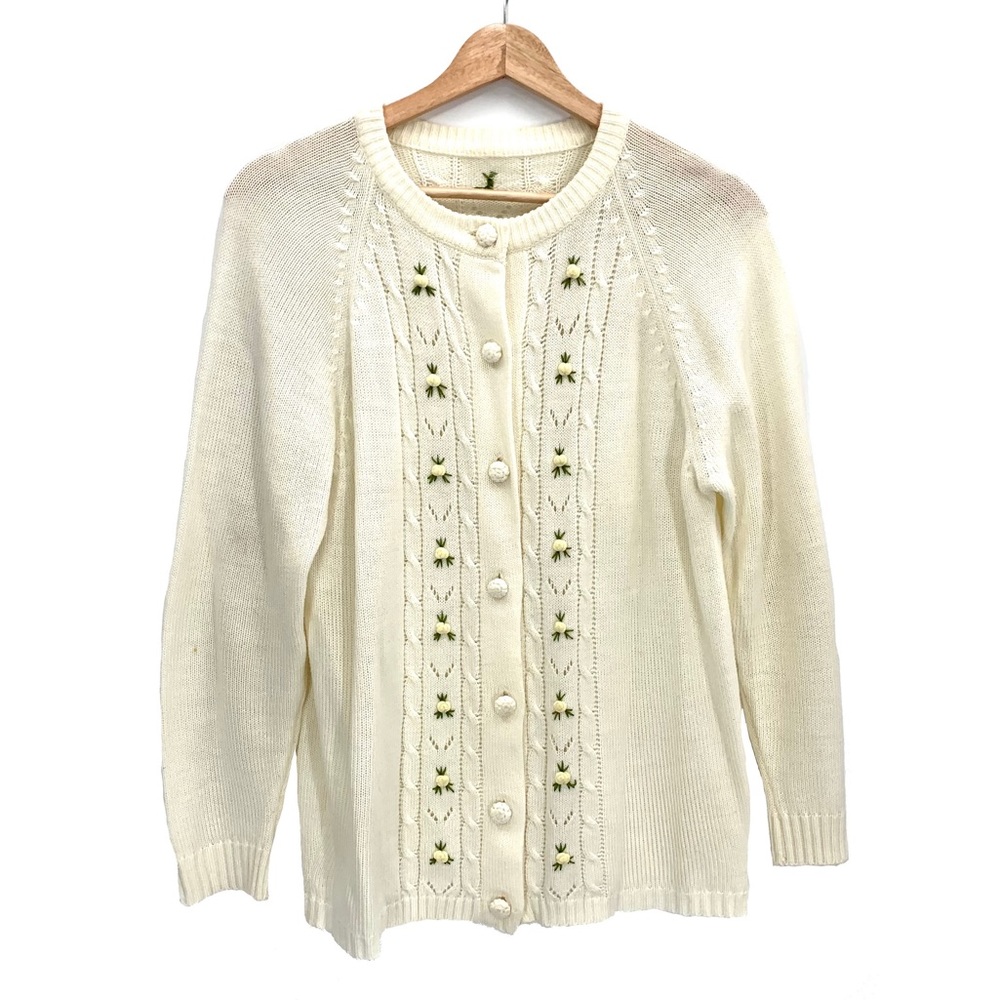 Vintage Ivory Grannycore Long Sleeve Cardigan w/ Embroidered Rosettes Medium
